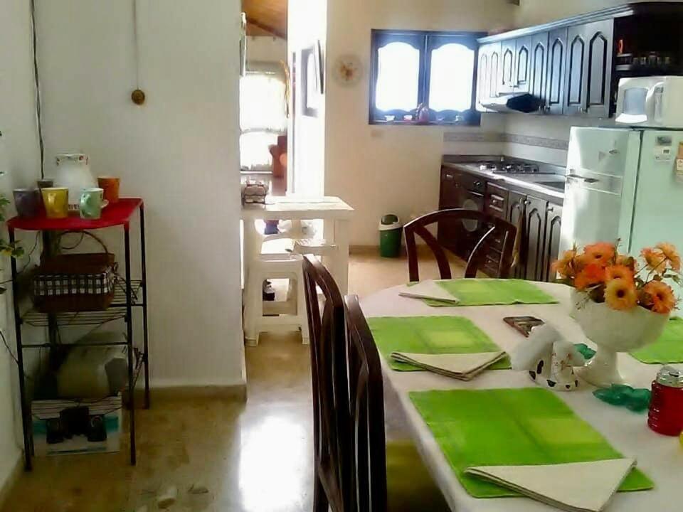 La Posada De La Tia Guatapé Exteriör bild